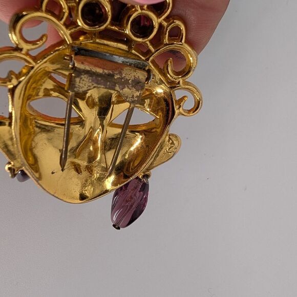 Elegant Gold and Red Face Brooch Maze Vintage - Picture 4 of 4